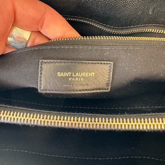 Authentic gently used Yves Saint Laurent YSL Matelasse Chevron black gold bag - Picture 7 of 8